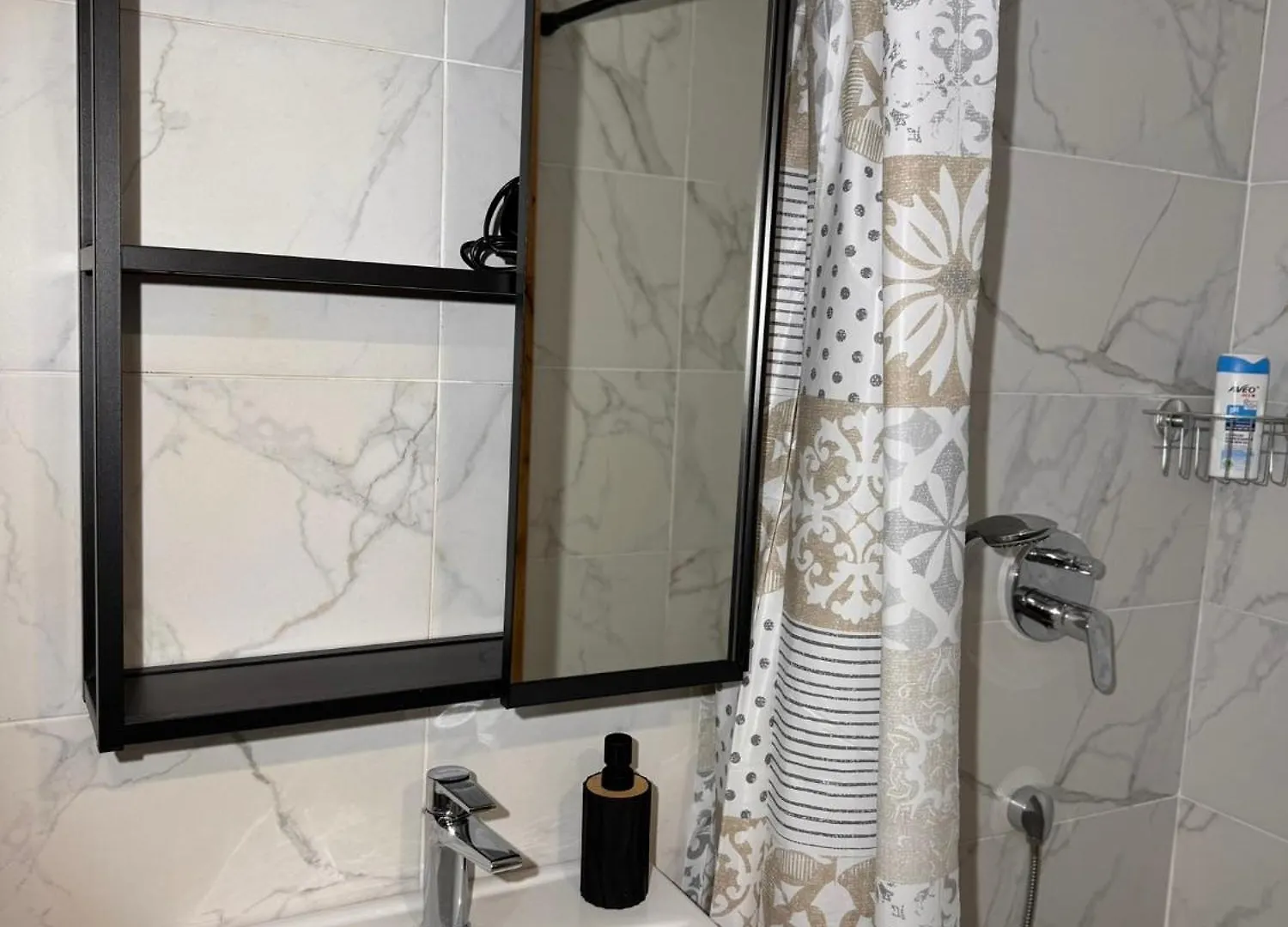 Zenroom Apartments Ljubljana 0*,  Slovenia